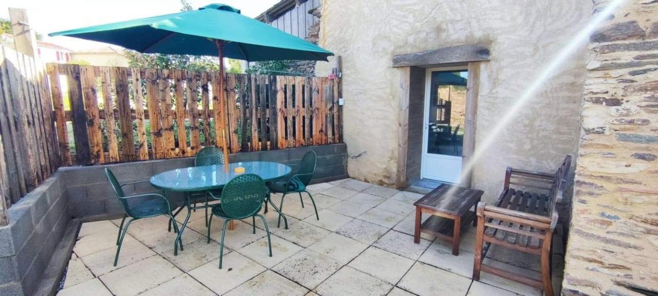 Gite Mimosa Saint-Florent-des-Bois Dış mekan fotoğraf